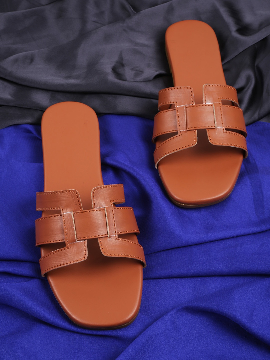

CLOSHO H-Strap Open Toe Flats, Brown