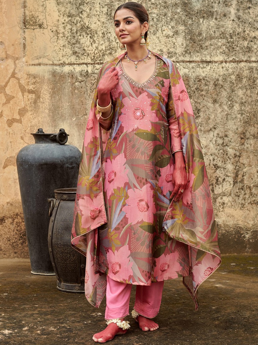 

KARAJ JAIPUR Floral Printed Kurta With Trouser & Dupatta, Pink