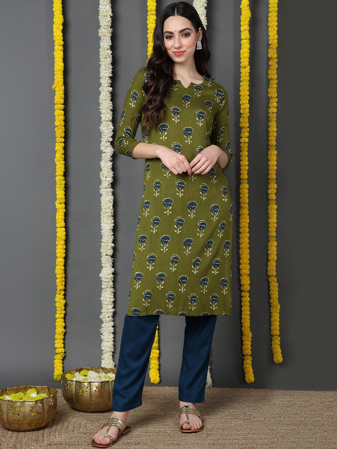 

AHIKA Floral Printed Cotton Straight Kurta, Olive