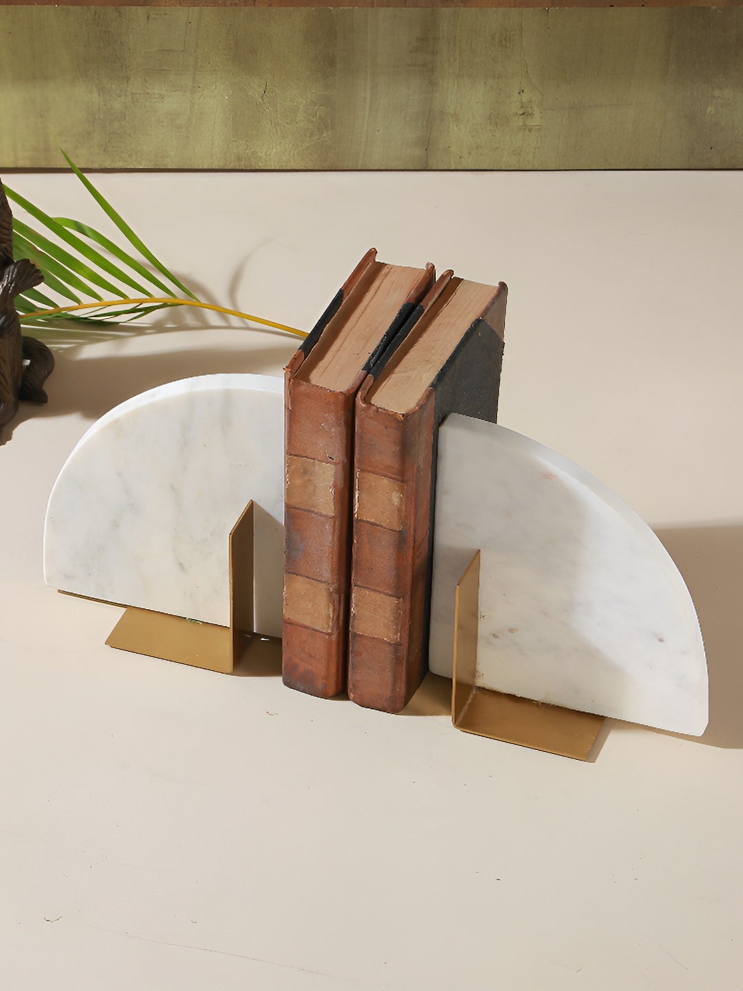 

Manor House Gold Toned & White Marble Curio Bookend Showpiece