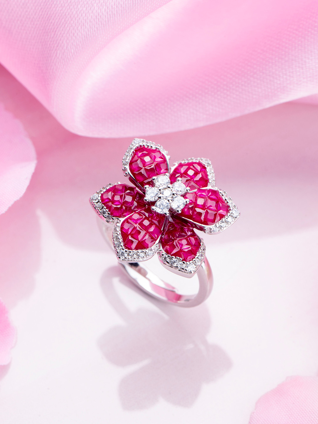 

Zavya 925 Pure Sterling Silver Rhodium-Plated Floral CZ Finger Ring