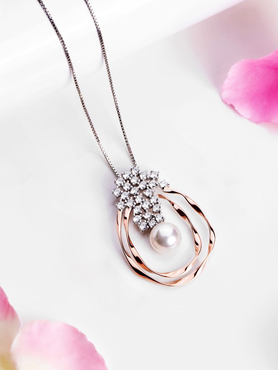 

Zavya 925 Pure Sterling Silver Rhodium-Plated Oval Pearl Pendant with Chain, Multi