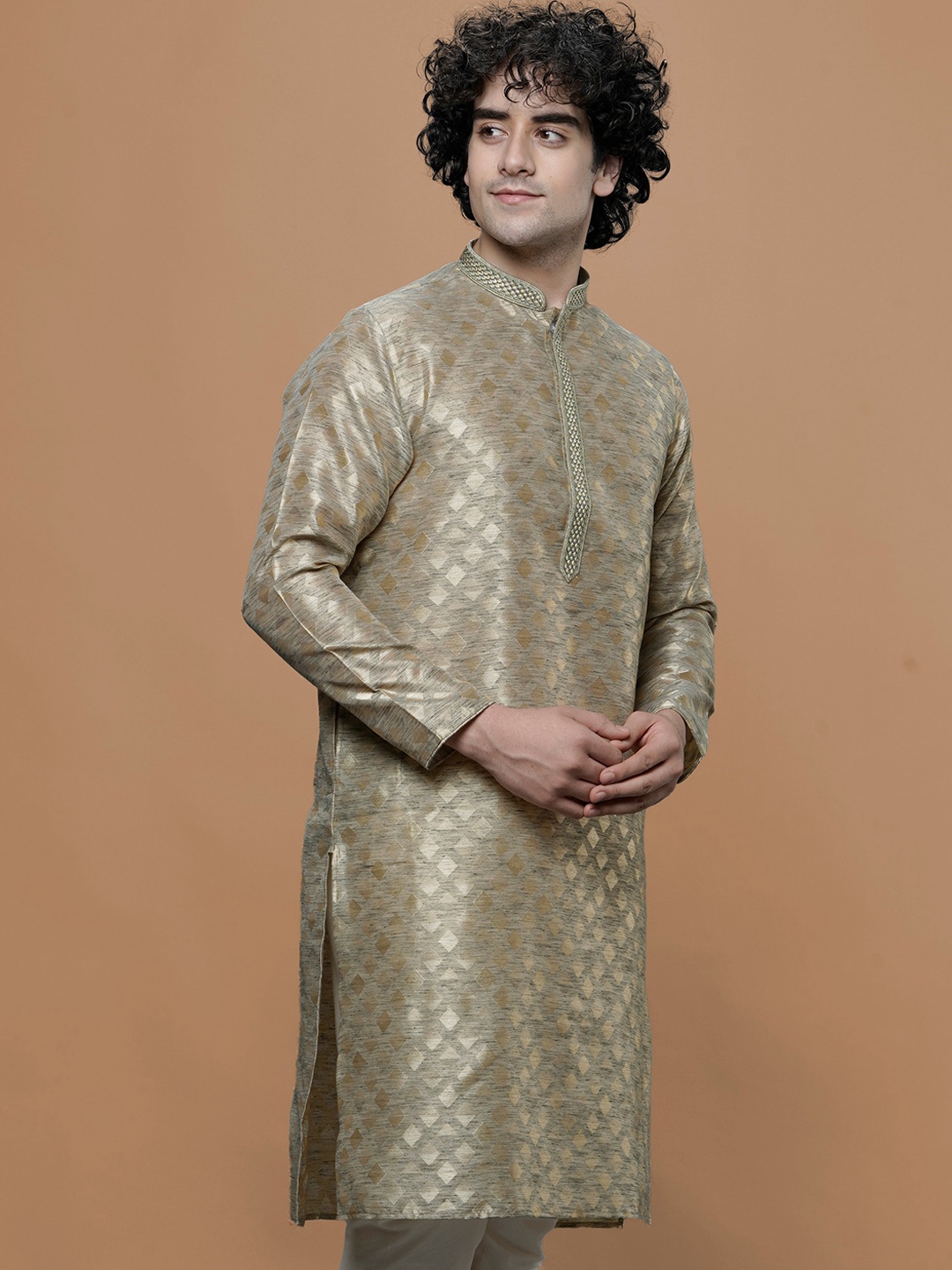 

MAAHI FABS Geometric Woven Design Thread Work Mandarin Collar Straight Kurta, Brown