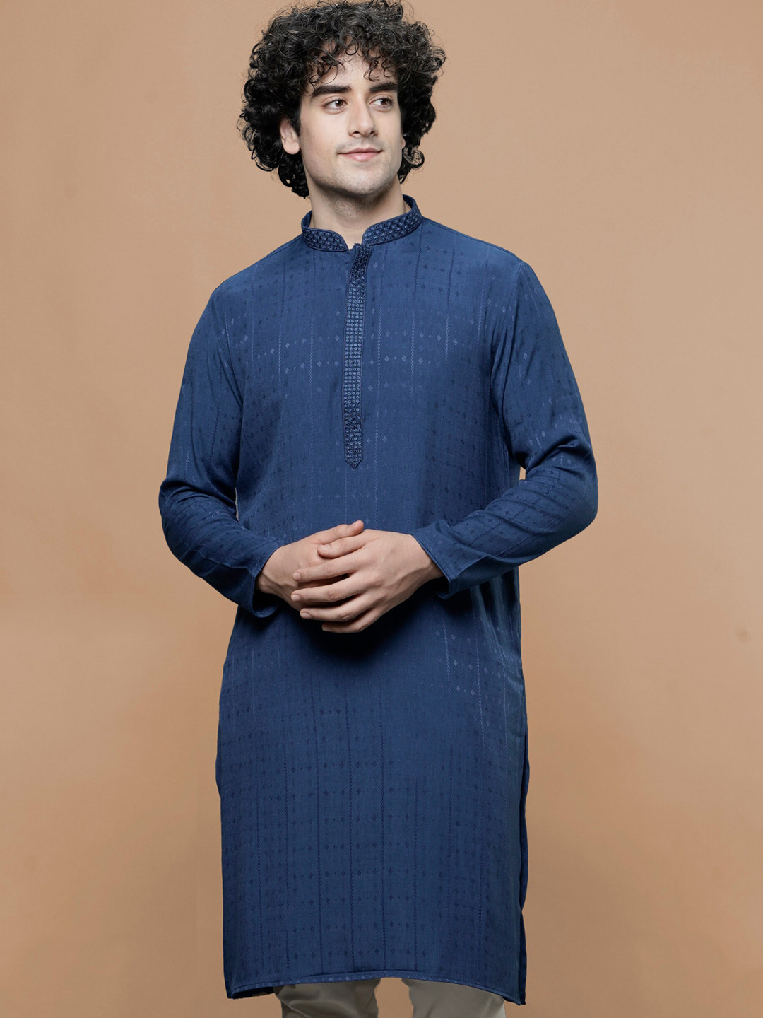 

MAAHI FABS Ethnic Motifs Woven Design Mandarin Collar Detail Cotton Straight Kurta, Navy blue