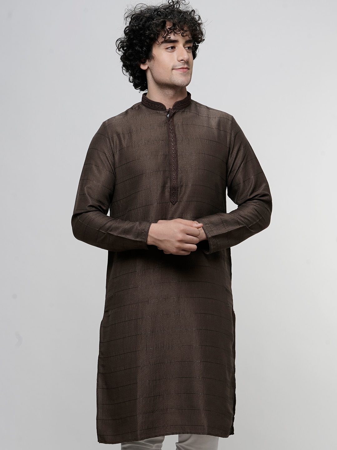 

MAAHI FABS Ethnic Motifs Embroidered Cotton Kurta, Brown