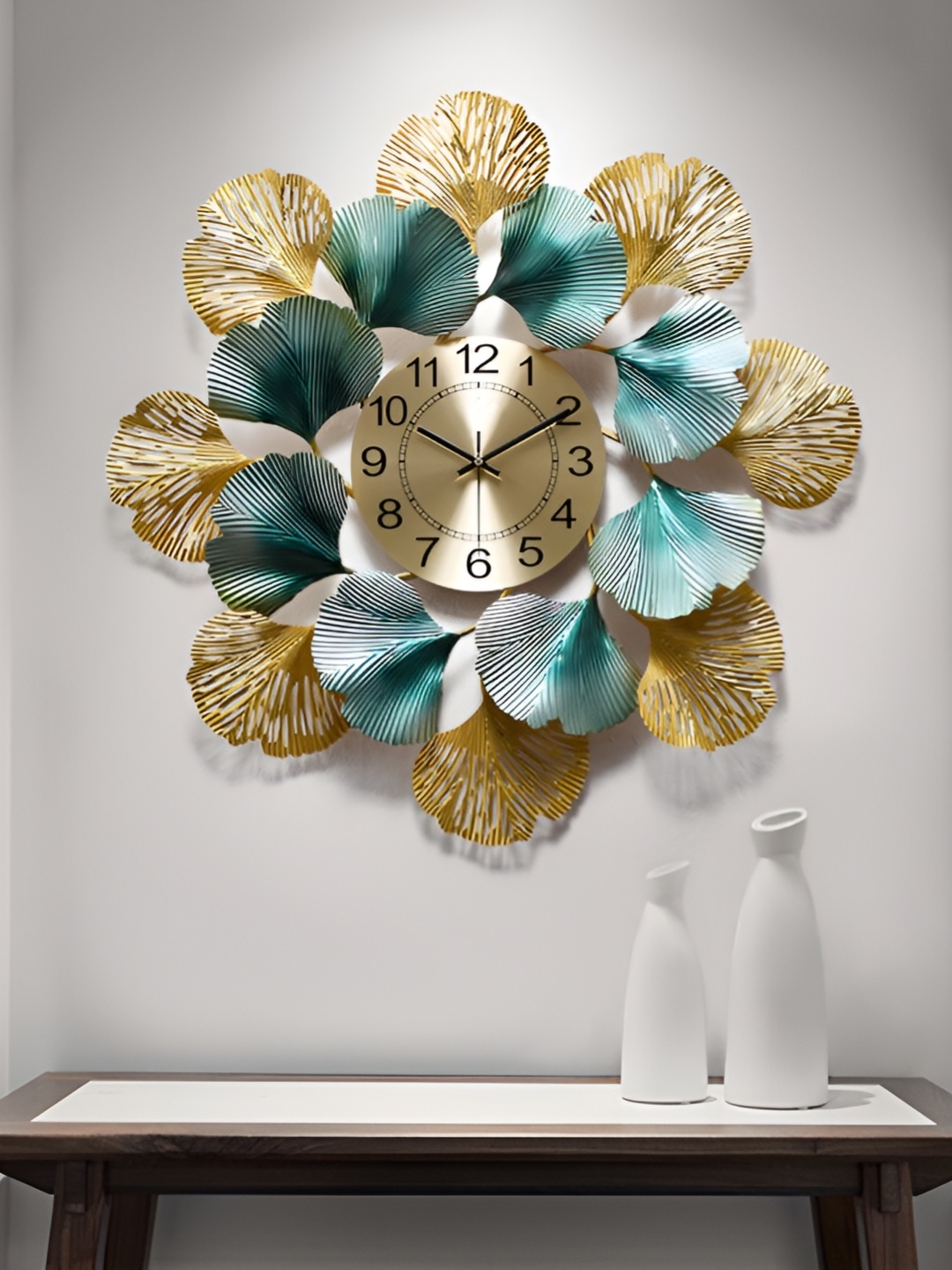 

HANDICRAFTS TOWN Blue & Gold Toned Floral Traditional Wall Clock