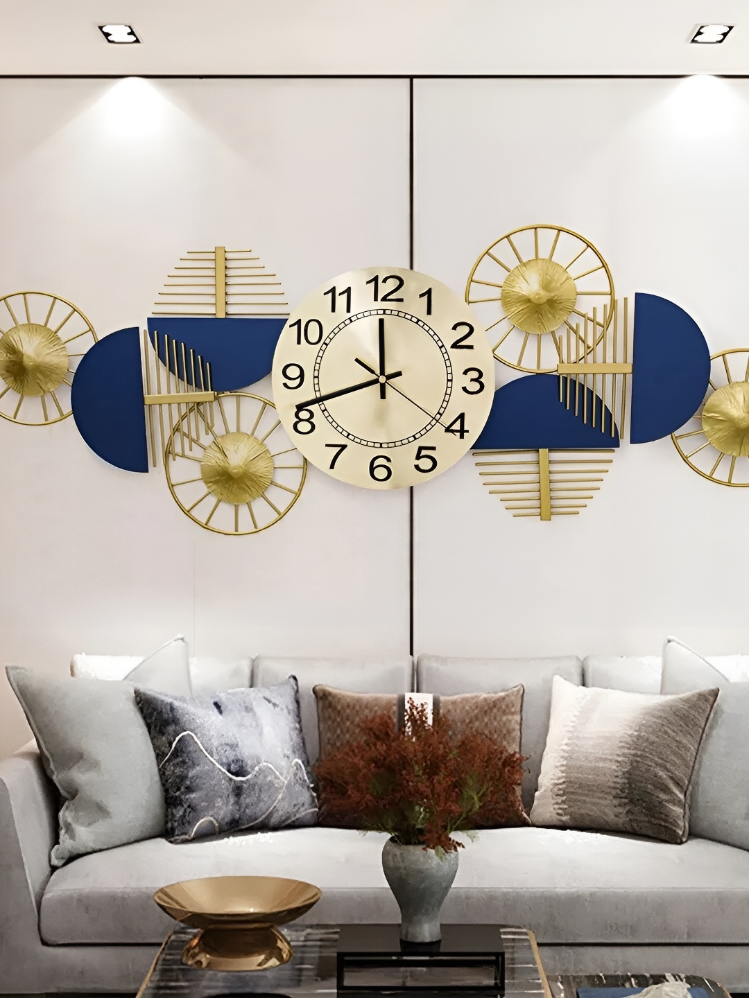 

HANDICRAFTS TOWN Blue & Gold Toned Round Traditional Wall Clock