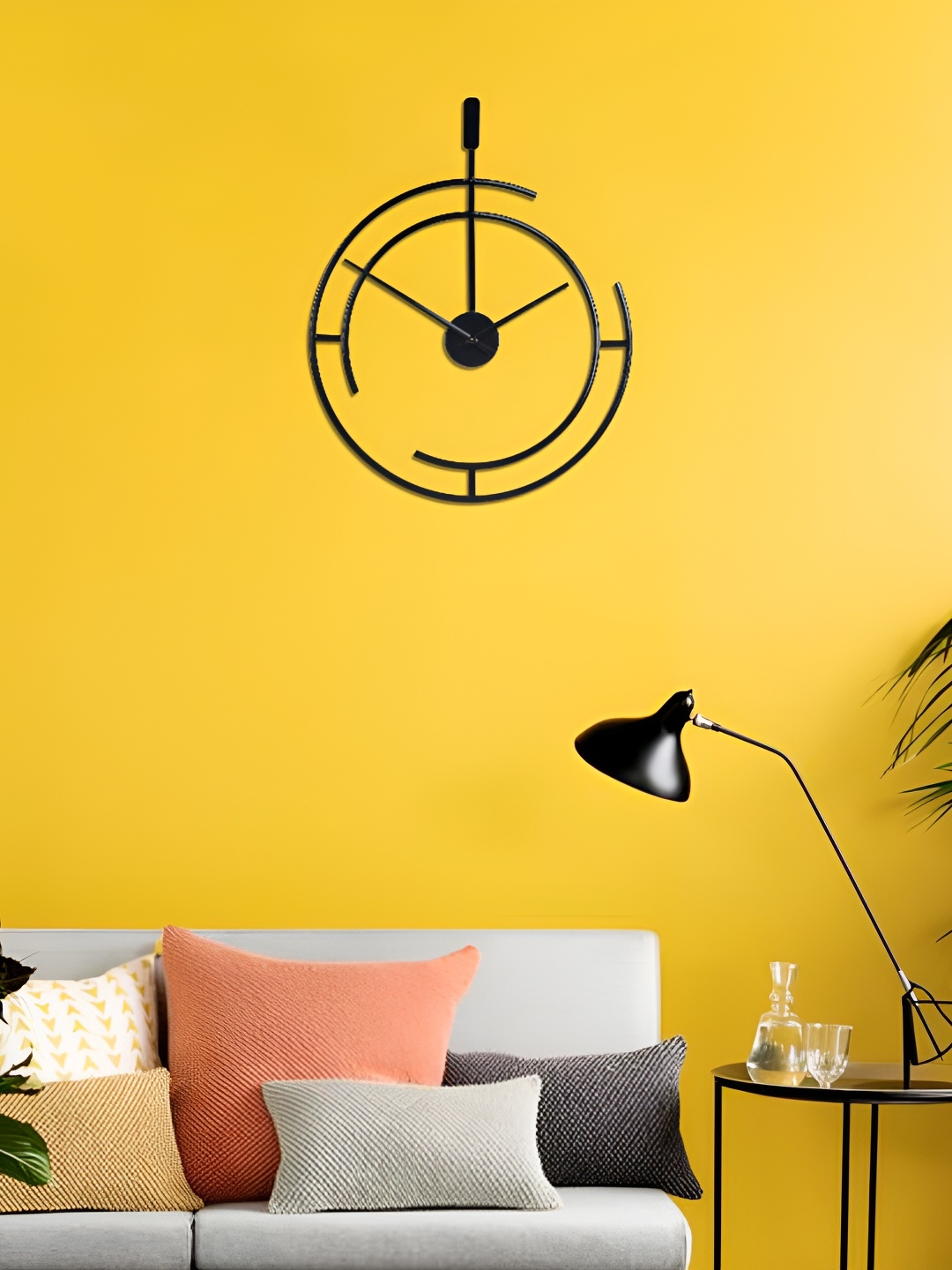 

HANDICRAFTS TOWN Black Round Contemporary Wall Clock