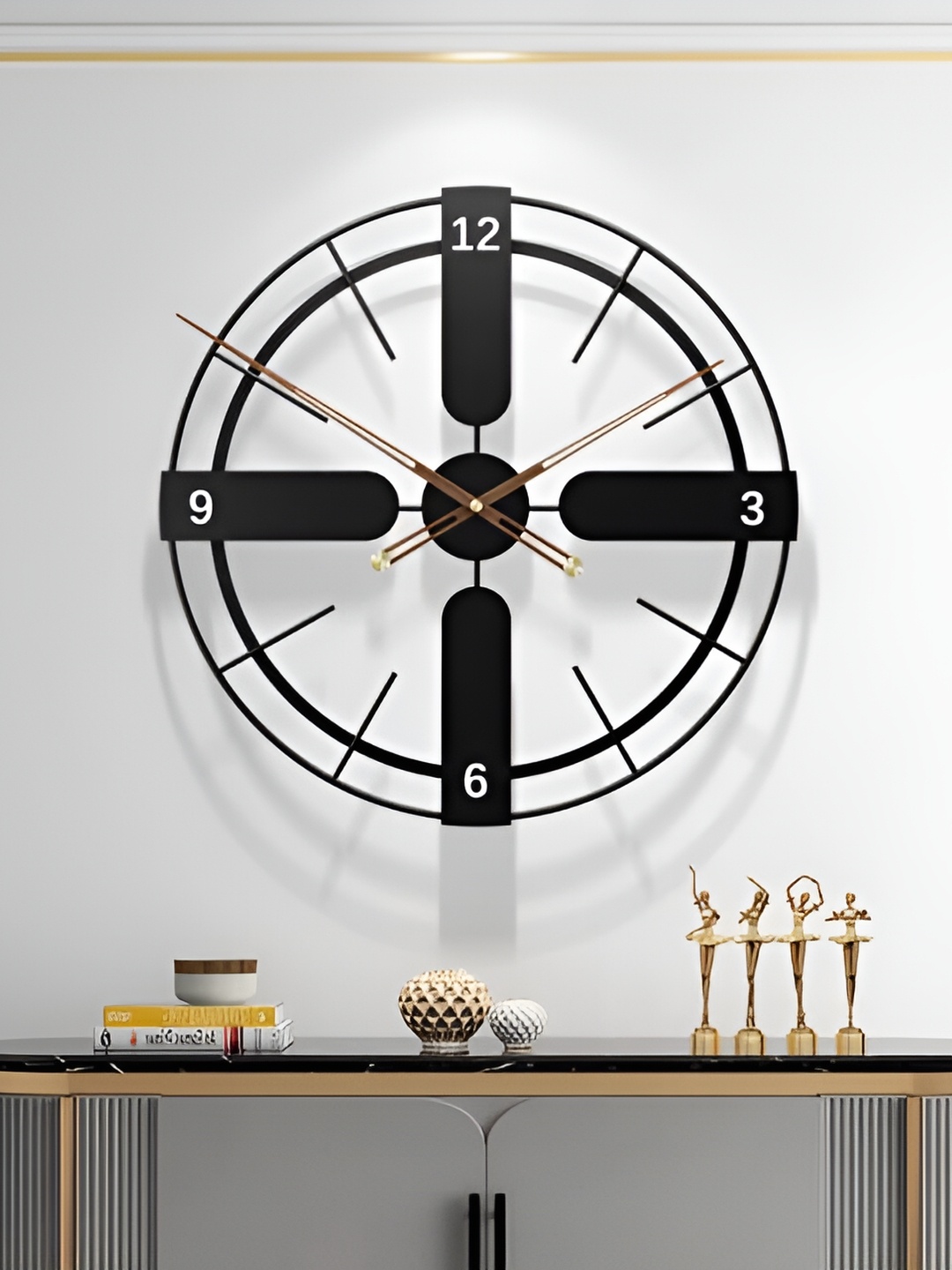 

HANDICRAFTS TOWN Black & Brown Round Traditional Wall Clock