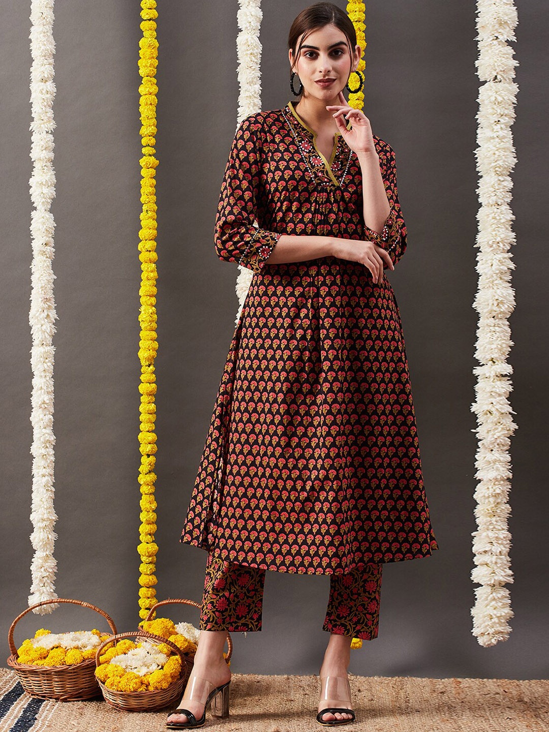 

FASHOR Floral Printed Pleated Gotta Patti Pure Cotton Kurta with Trousers, Black