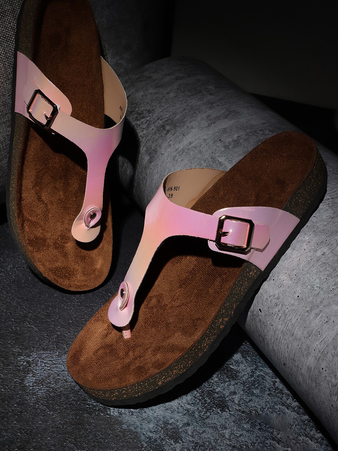 

MOZAFIA T- Strap Flats With Buckle Detail, Pink