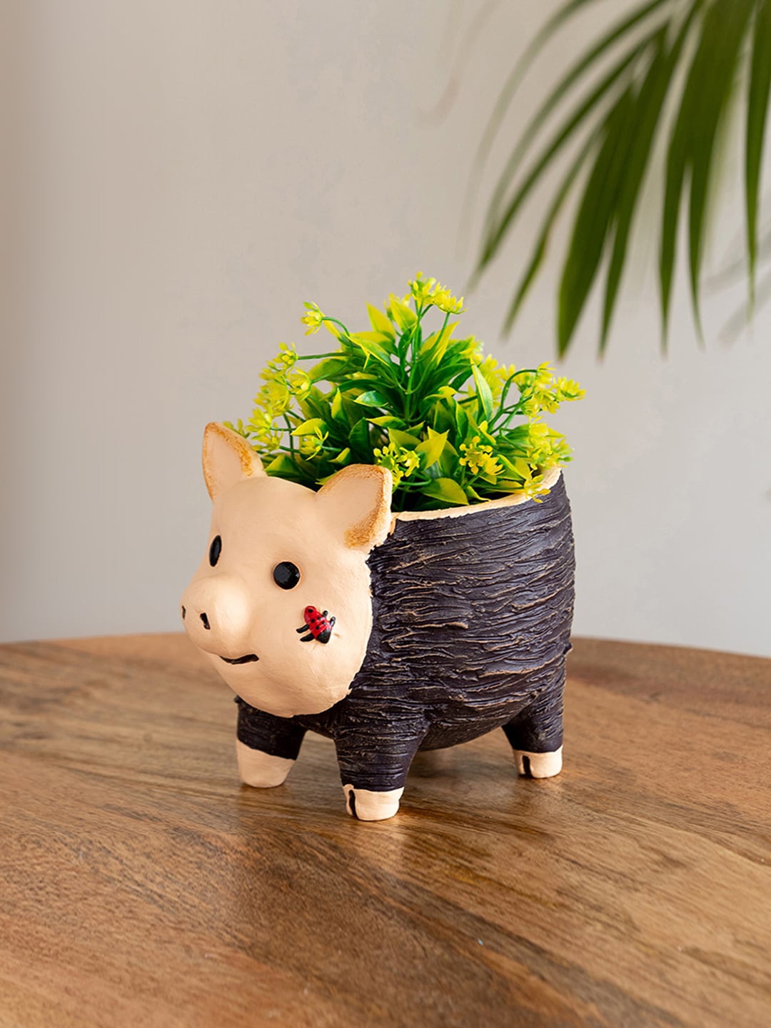 

ExclusiveLane Brown Muddy Pig Terracotta Table Planter Flower Pot