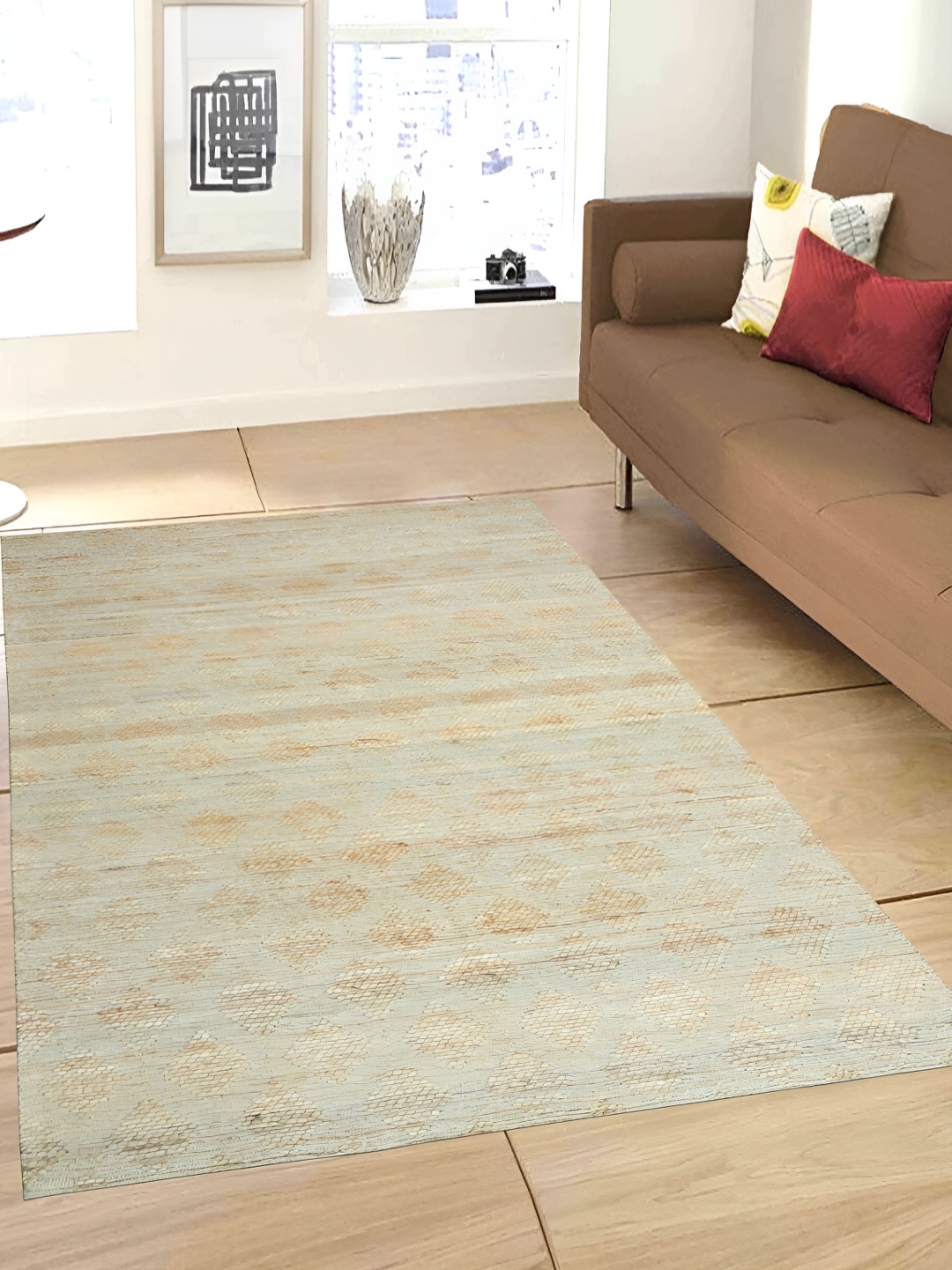 

MRIC Beige Geometric Handmade Hemp Carpet