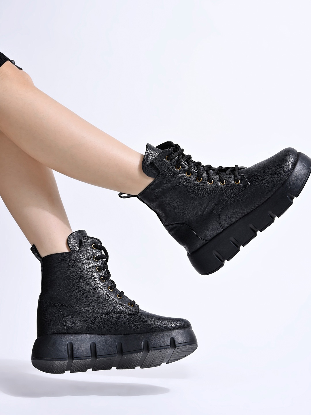 

Shoetopia Women Mid Top Textured Flatform-Heeled Chunky Boots, Black