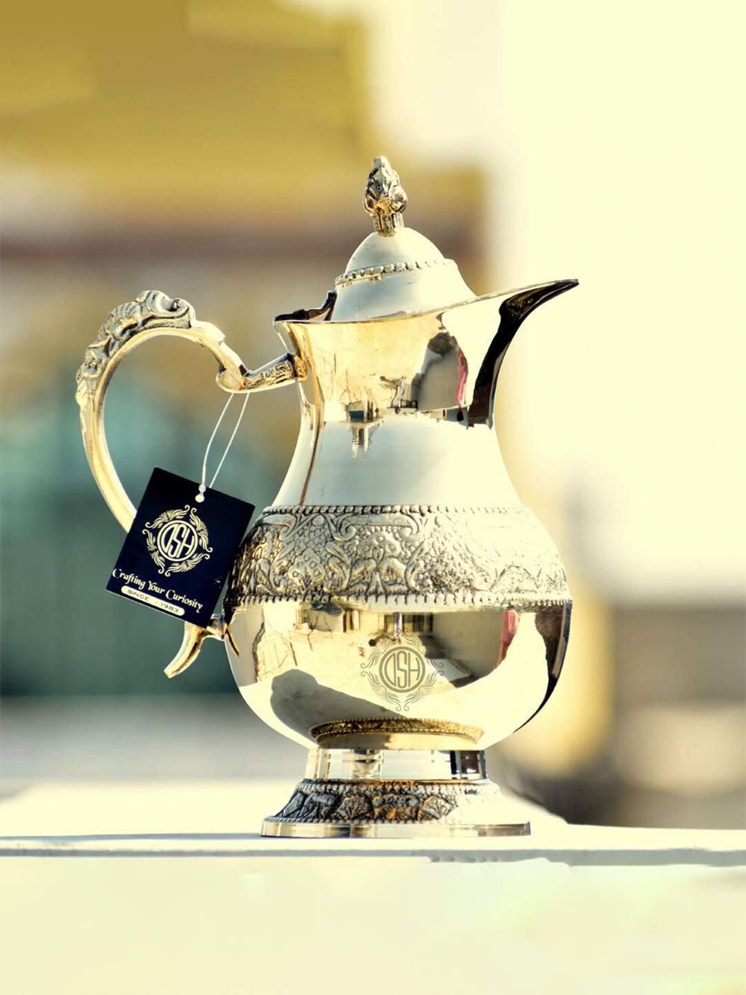 

DSH Crafting Your Curiosity Gold Toned Textured Brass Water Jug With Lid 1 L