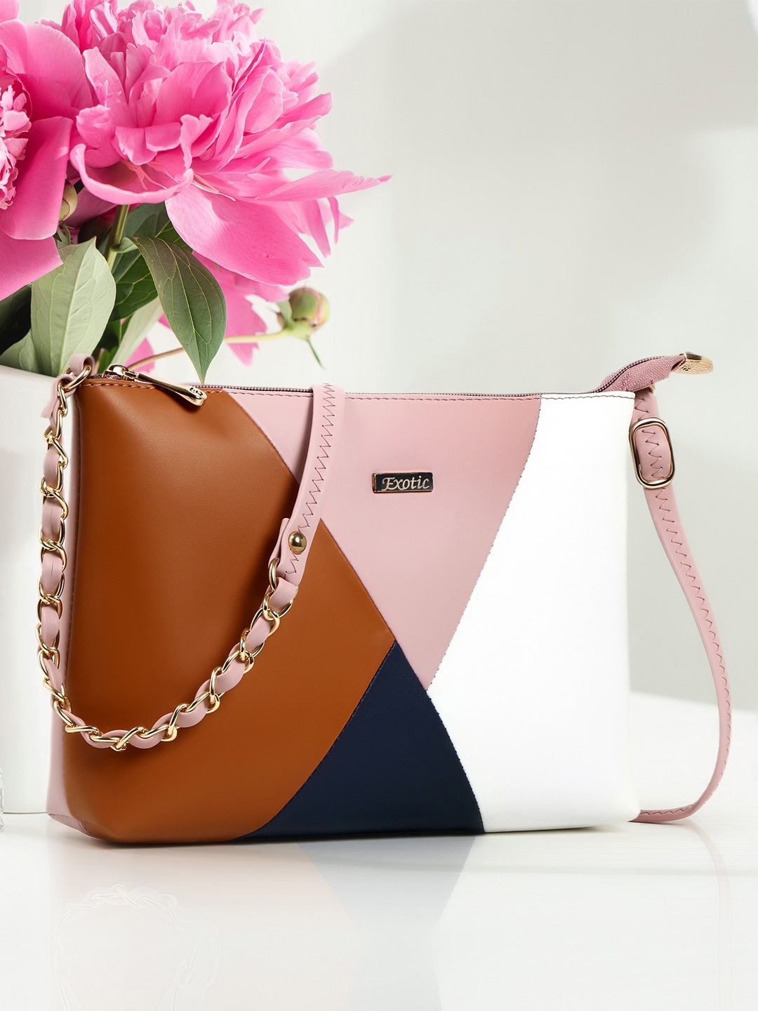 

Exotic Colourblocked Structured Sling Bag, Pink