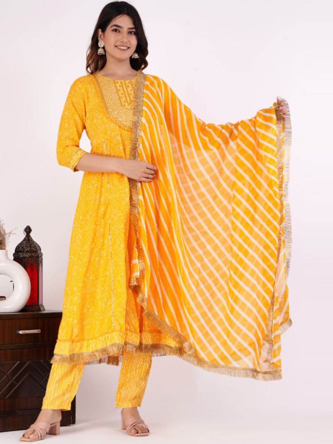 

GLIDER GIRL Floral Printed Gotta Patti A-Line Kurta With Trousers & Dupatta, Yellow