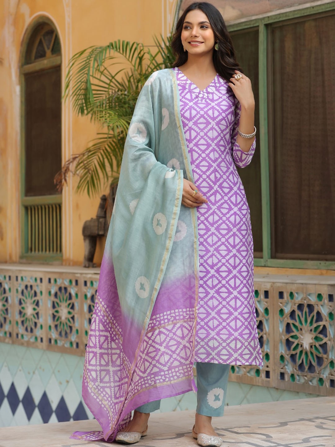 

KALINI Geometric Printed V-Neck Straight Kurta & Trouser With Dupatta, Purple