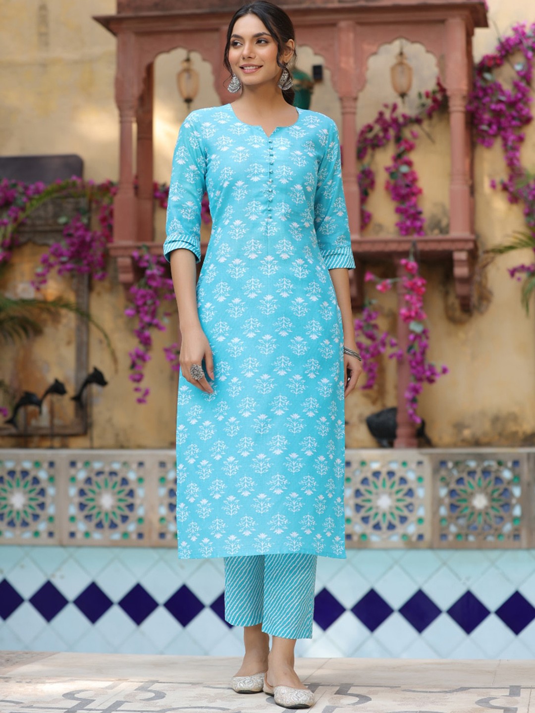 

KALINI Floral Printed Straight Kurta With Trousers, Blue