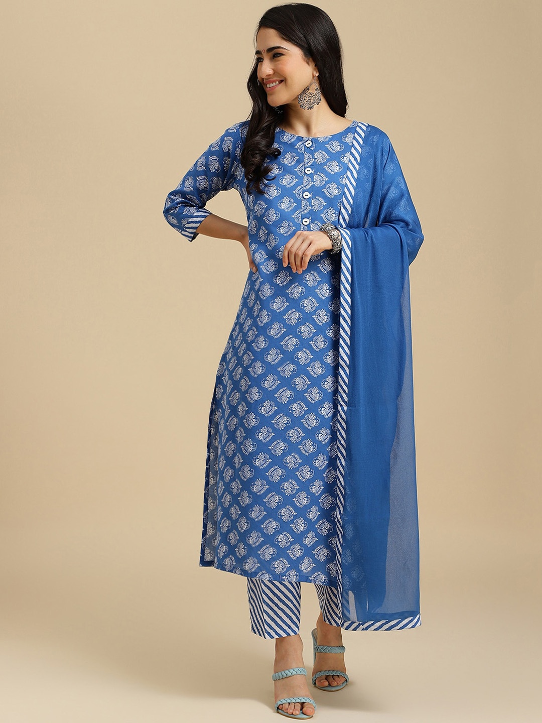 

HERE&NOW Floral Printed Straight Kurta With Trousers & Dupatta, Blue