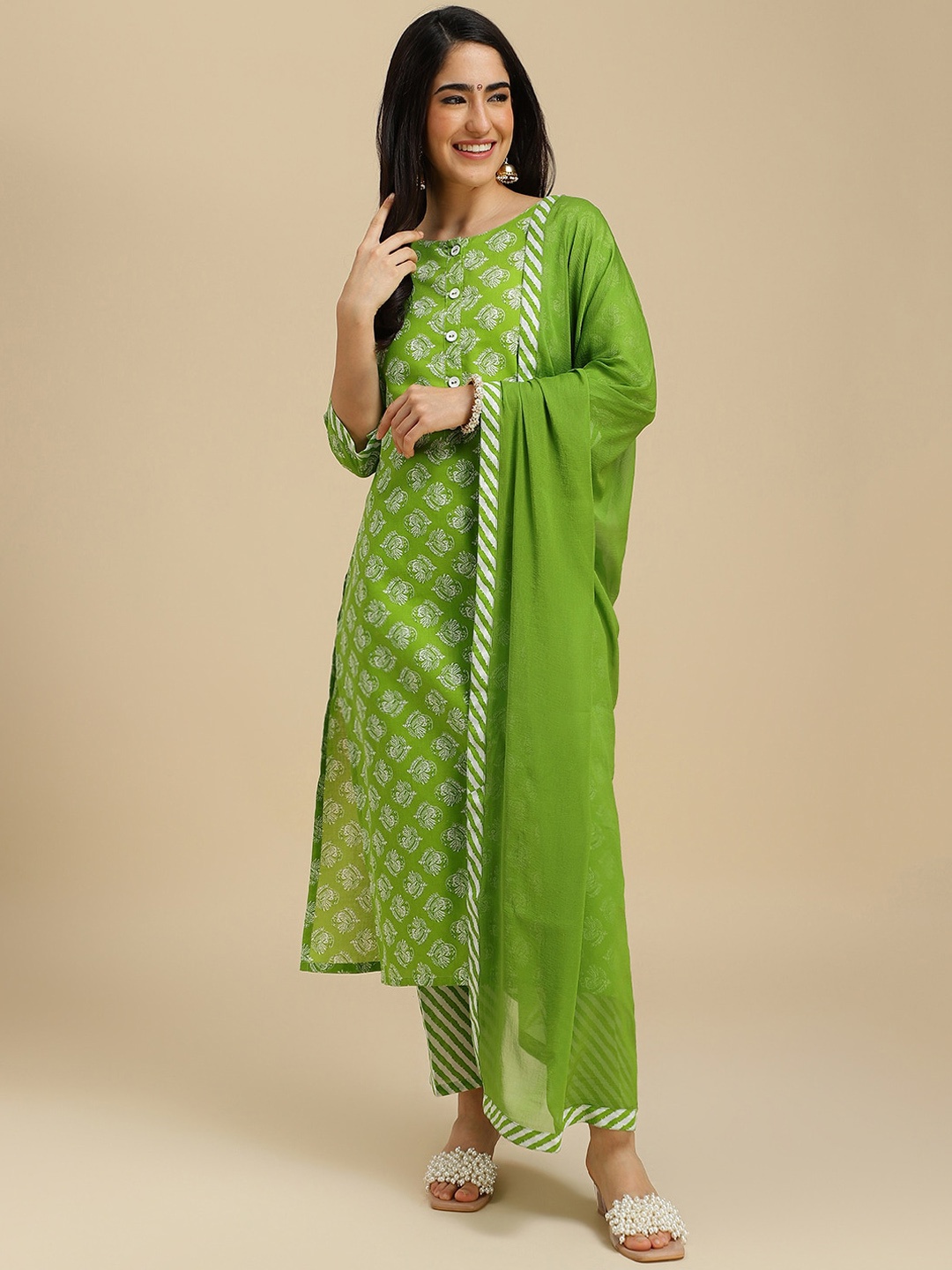 

HERE&NOW Ethnic Motifs Printed Straight Kurta with Trousers & With Dupatta, Green