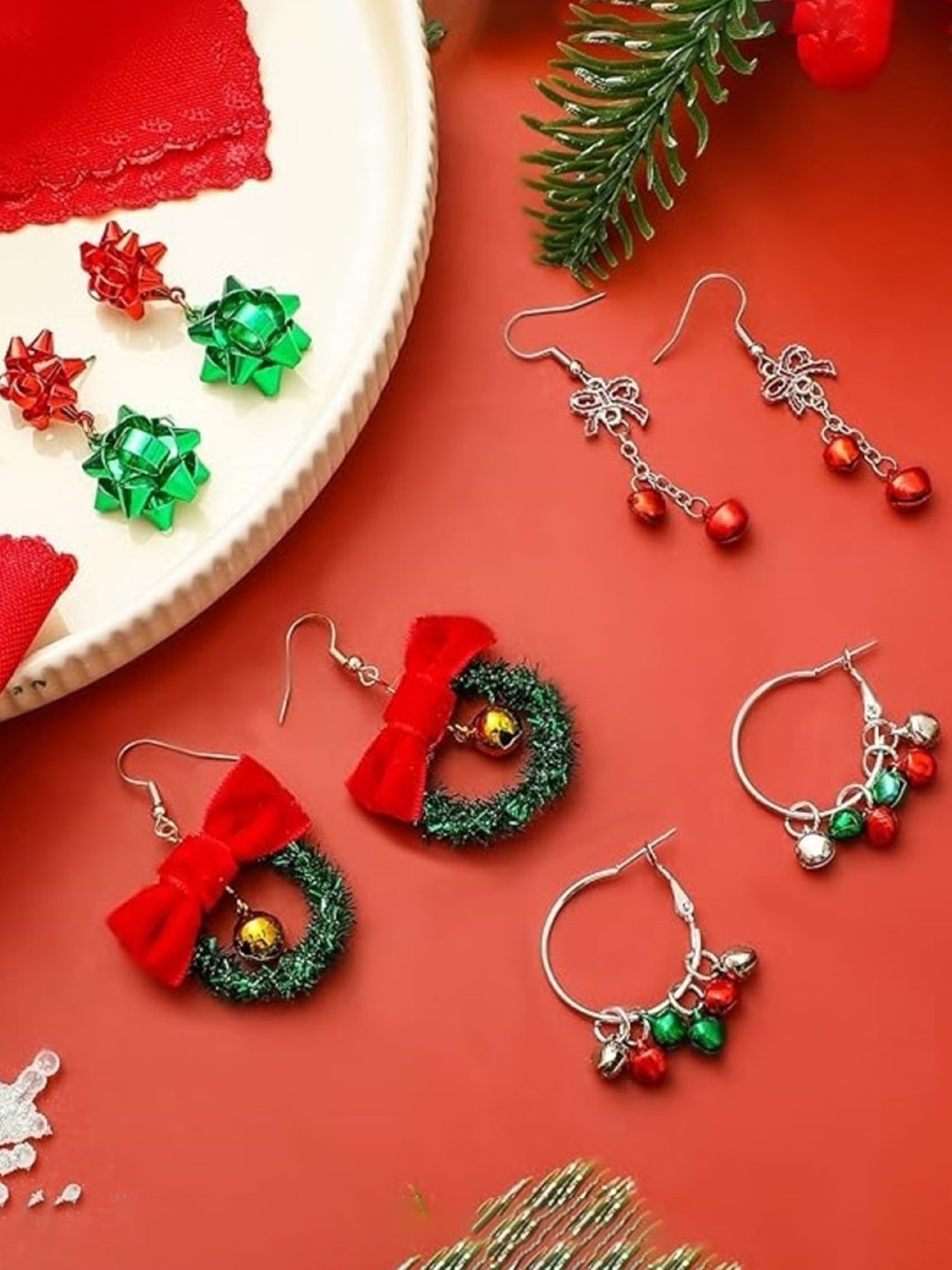 

EL REGALO Set Of 4 Christmas Drop Earrings, Gold