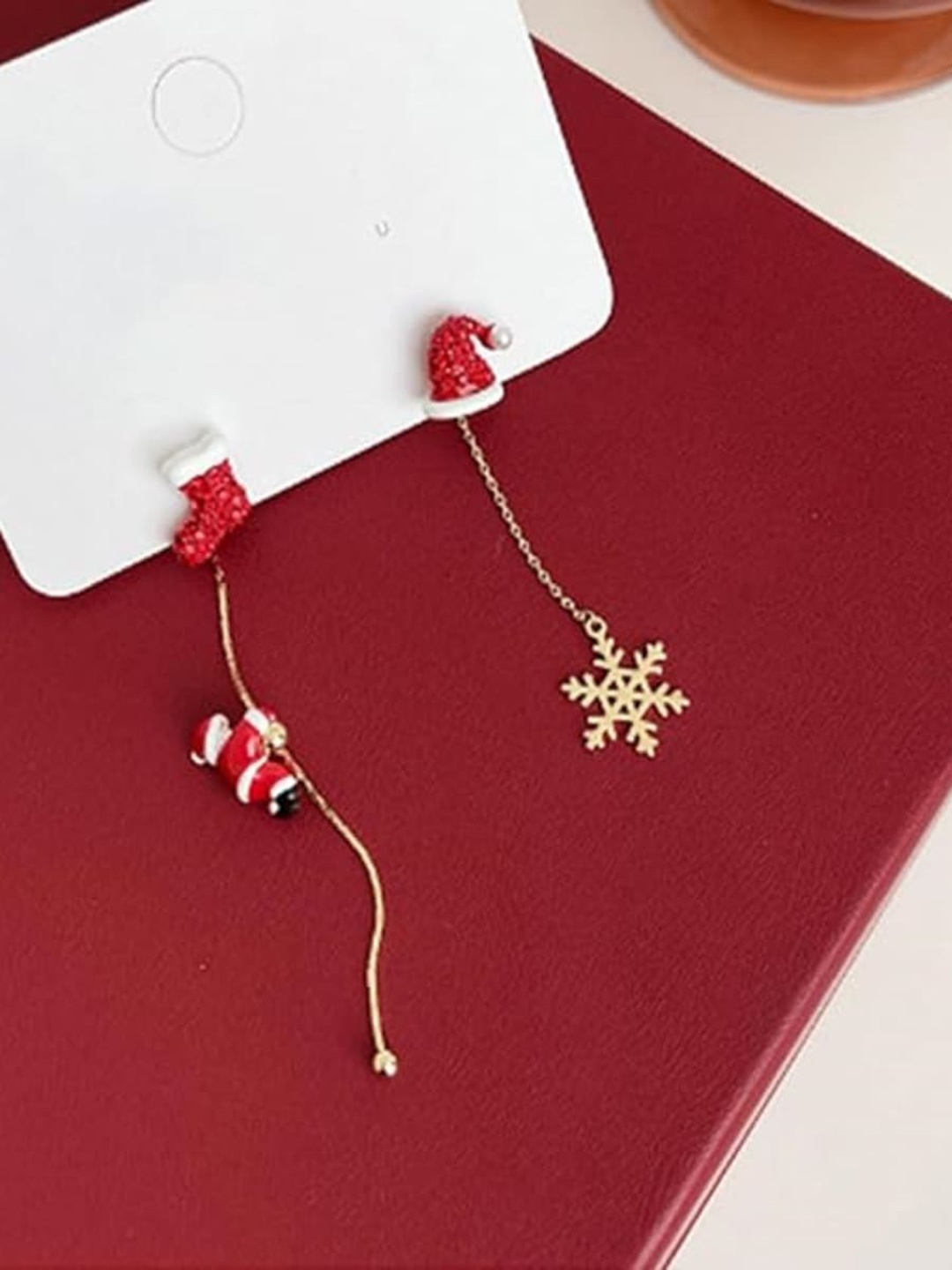 

EL REGALO Christmas Theme Contemporary Drop Earrings, Red