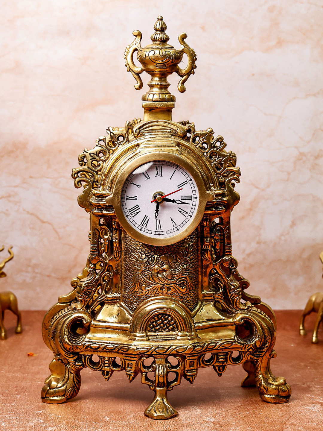 

The Advitya Vintage English Watch Brass Showpiece, Gold