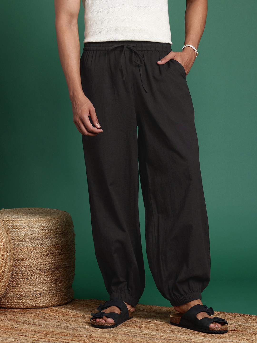 

Sangria Men Pure Cotton Pleated Joggers, Black