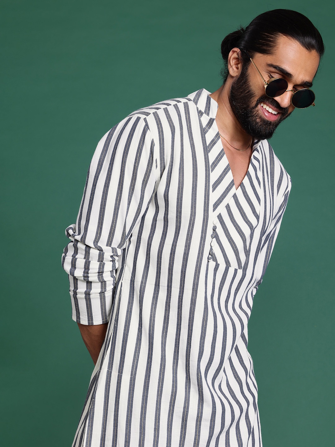 

Sangria Men Striped Kurta, White