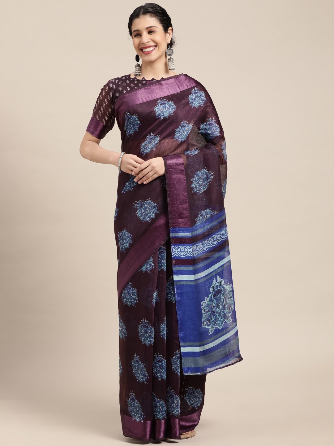 

HRITIKA Ethnic Motifs Printed Saree, Burgundy