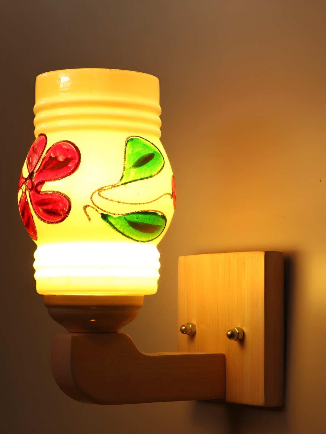 

Afast Beige & White Abstract Shaped Textured Glass Wall Lamp