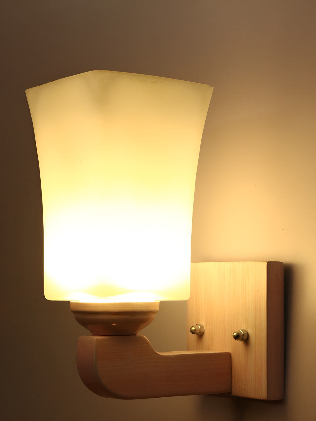 

Afast White Contemporary Wall Lamp