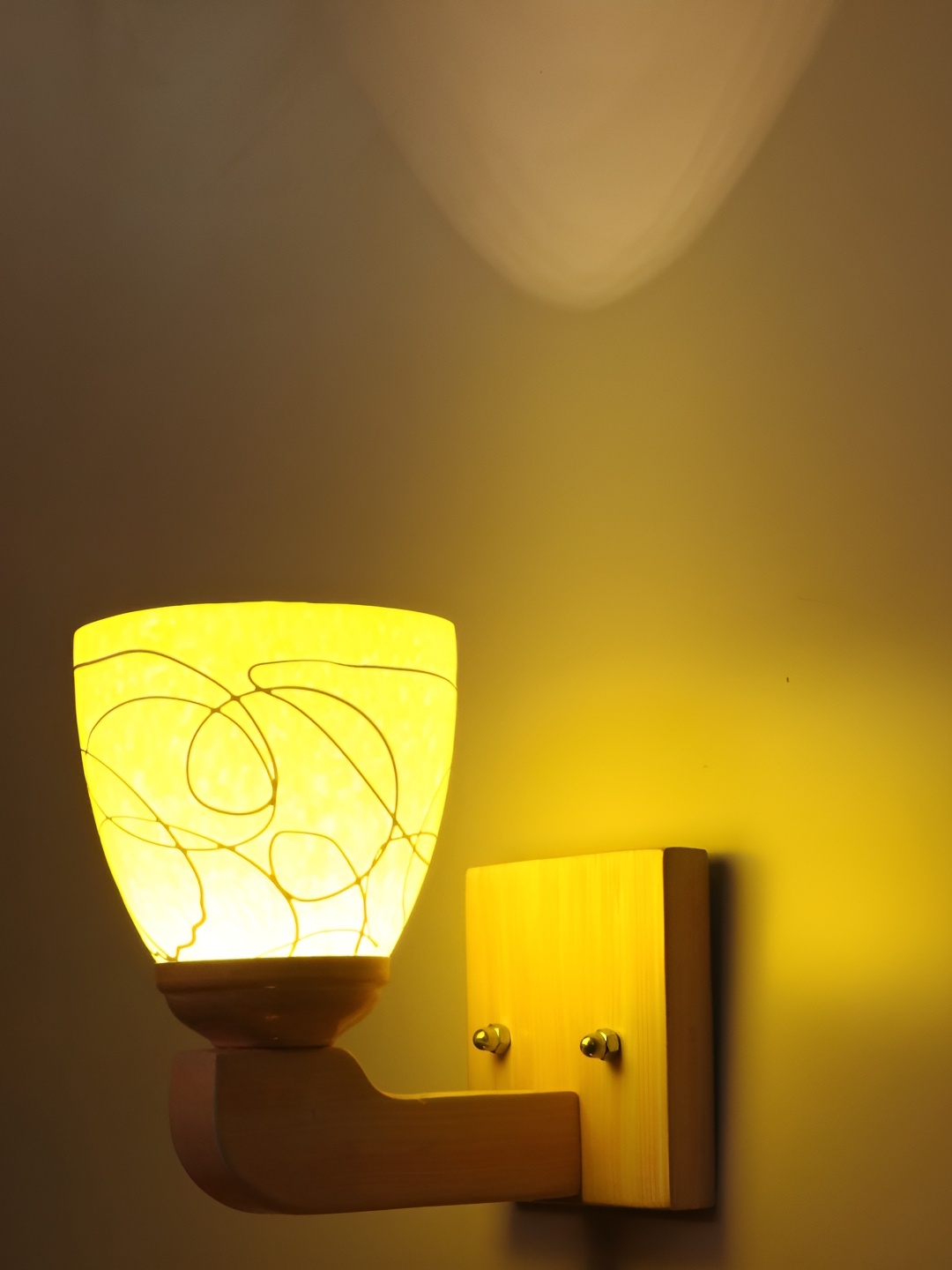 

Afast Green& White Glass Textured Contemporary Wall Lamp, Yellow