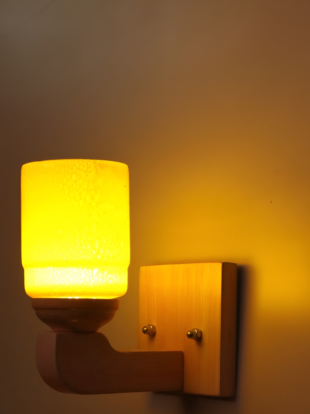 

Afast Yellow White Glass Contemporary Textured Wall Lamp