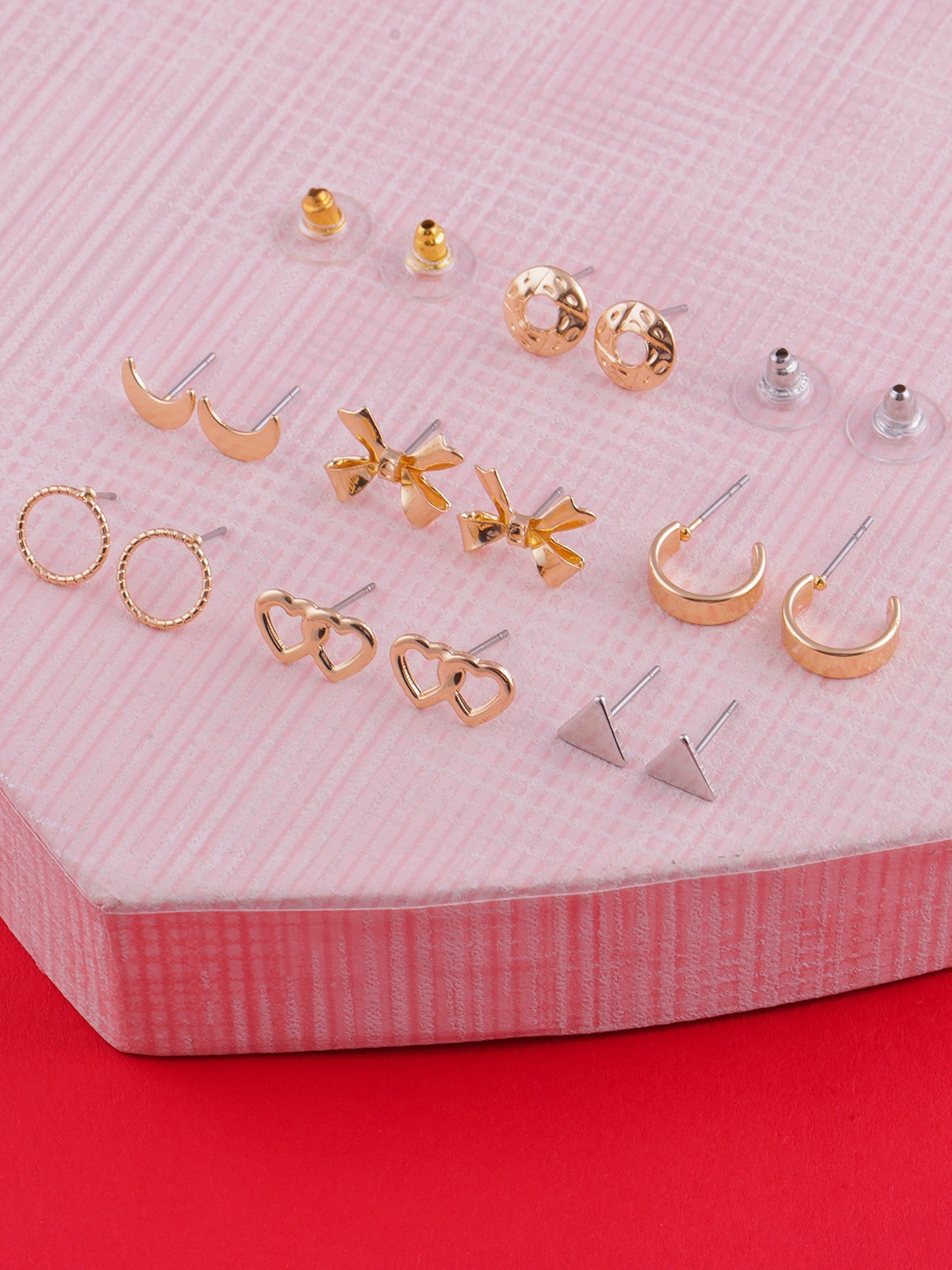 

DressBerry Set Of 7 Gold-Plated Beaded Classic Studs