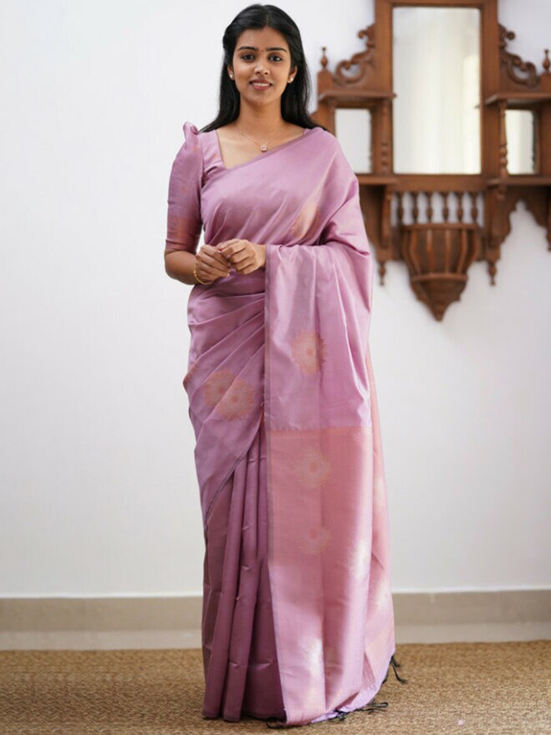 

DIVASTRI Ethnic Motif Woven Design Pure Silk Kanjeevaram Saree, Pink