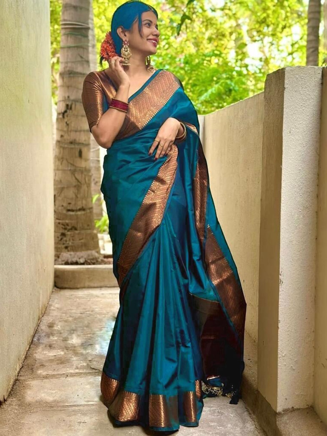 

DIVASTRI Pure Silk Kanjeevaram Saree, Teal