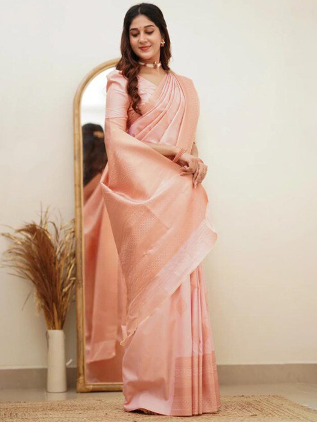 

DIVASTRI Ethnic Motifs Woven Design Pure Silk Kanjeevaram Saree, Pink