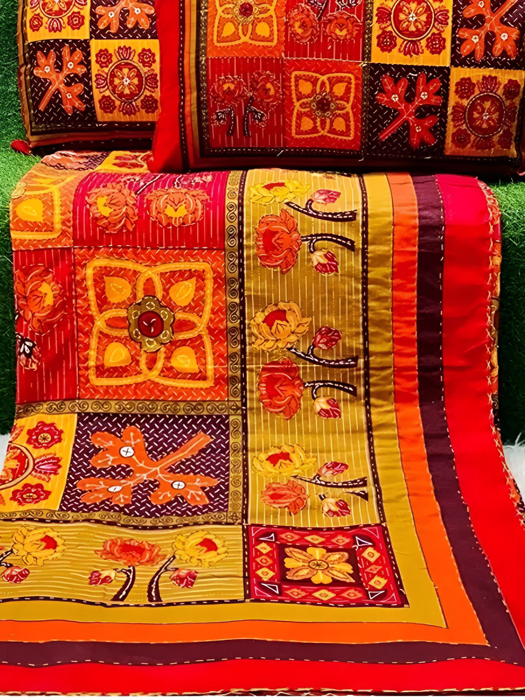 

Bedbathandbliss Red & Yellow Floral 300 TC Cotton Queen Bedsheet with 2 Pillow Covers