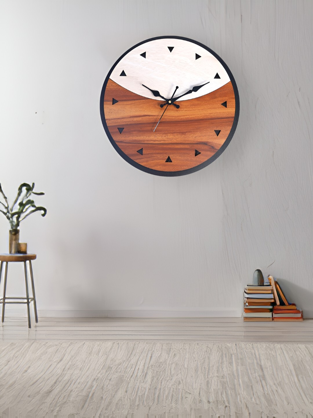 

TEAKWOOD White & Brown Textured Round Shaped Contemporary Wall Clock