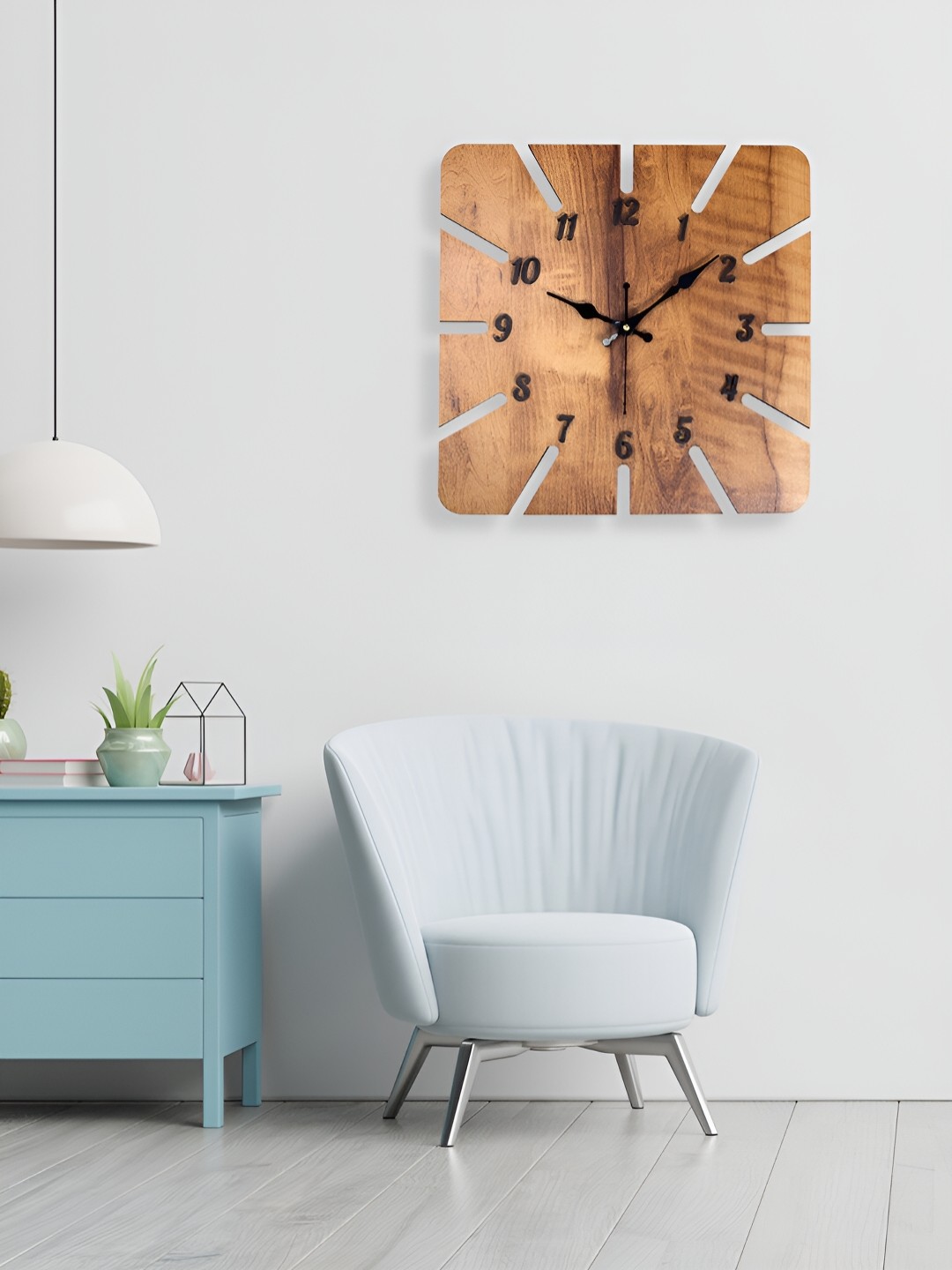 

TEAKWOOD Brown & Black Textured Analogue Contemporary Wooden Square Wall Clock