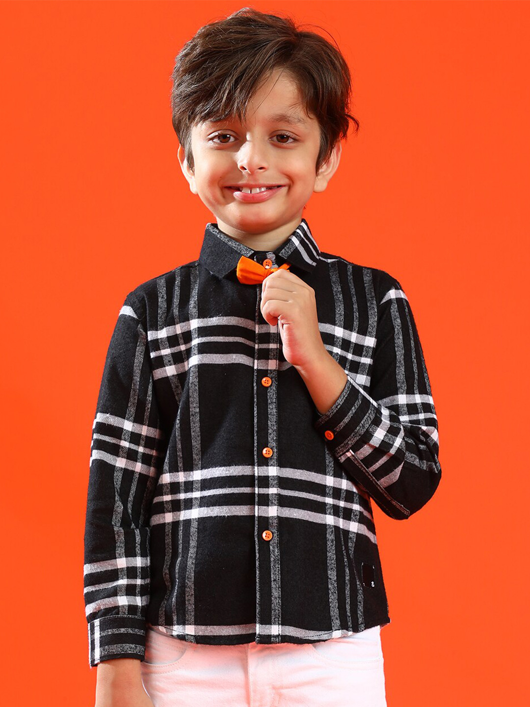 

TALES & STORIES Boys Checked Spread Collar Long Sleeves Pockets Cotton Casual Shirt, Black