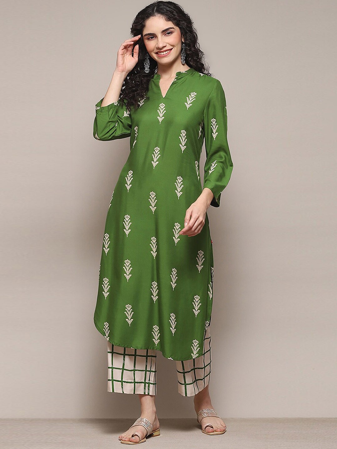 Biba Ethnic Motifs Printed Mandarin Collar Regular Kurta With Palazzos, Green