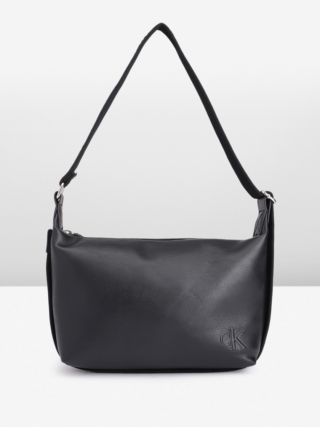 

Calvin Klein Women Solid Hobo Bag, Black