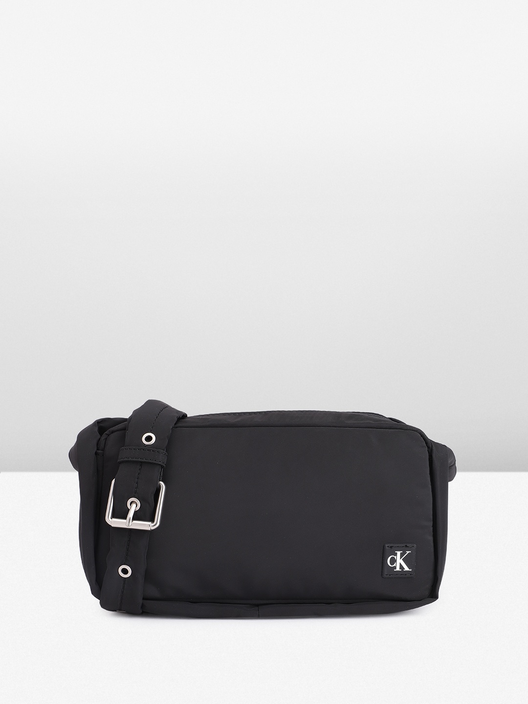

Calvin Klein Women Solid Sling Bag, Black