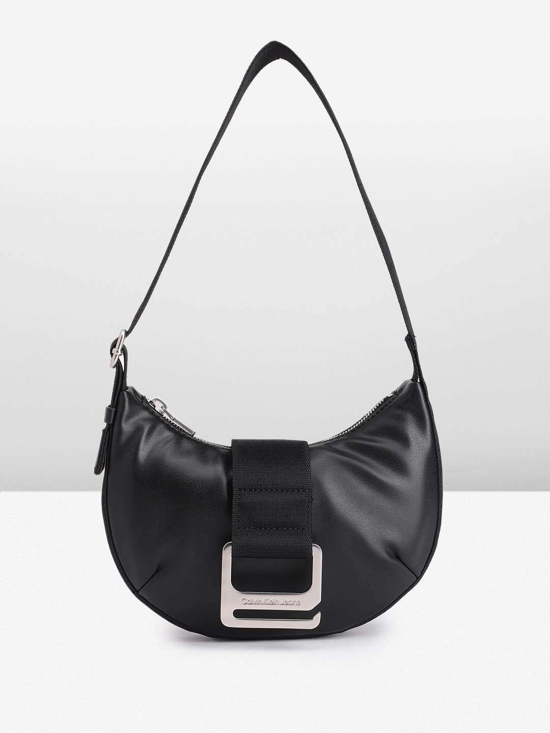 

Calvin Klein Women Solid Hobo Bag, Black