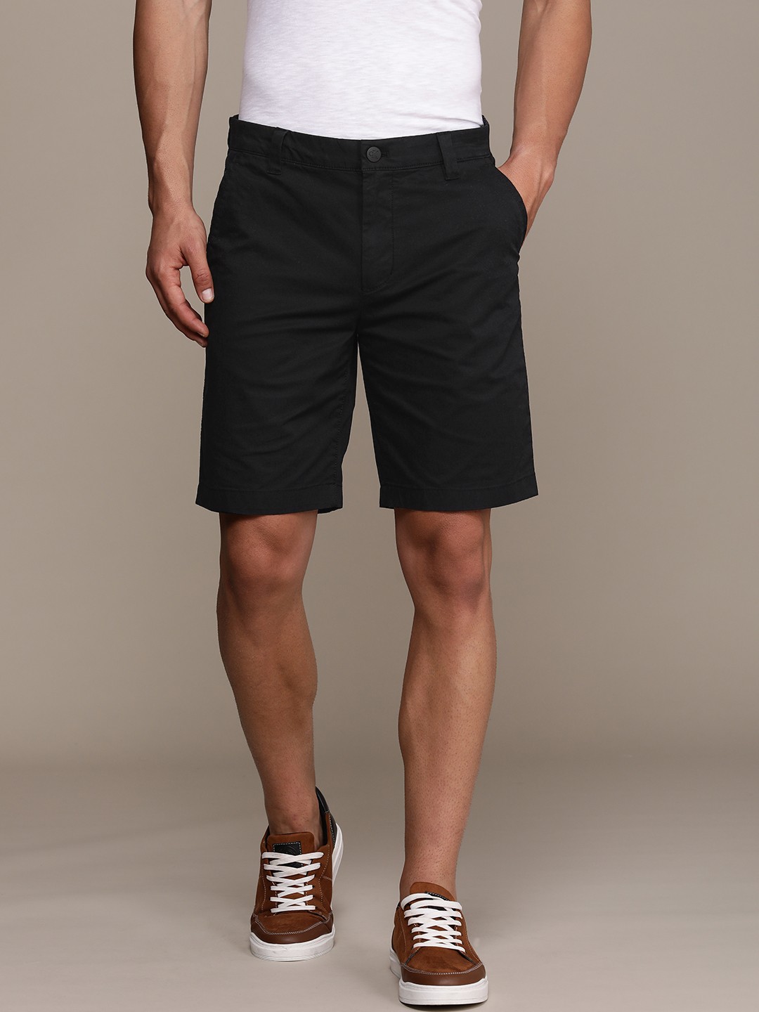 

Calvin Klein Jeans Men Slim Fit Shorts, Black