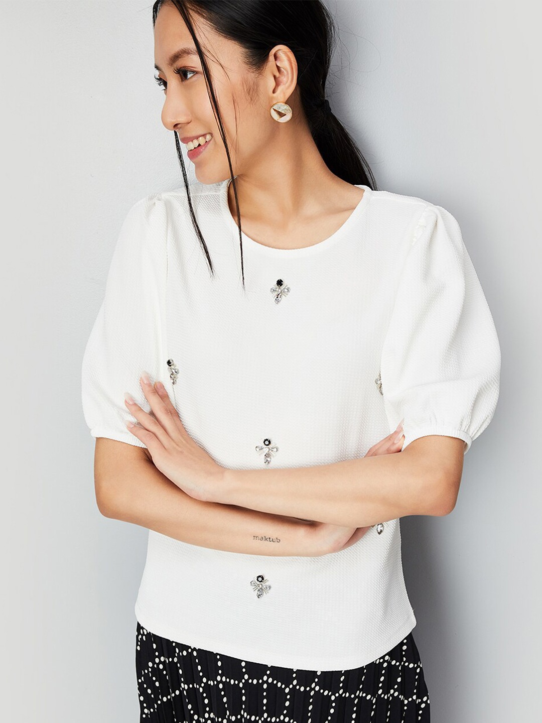 

max Round Neck Puff Sleeve Studded Regular Top, White