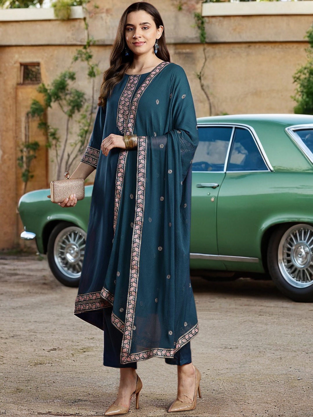 

Anouk Ethnic Motifs Printed Straight Kurta Set With Dupatta, Teal